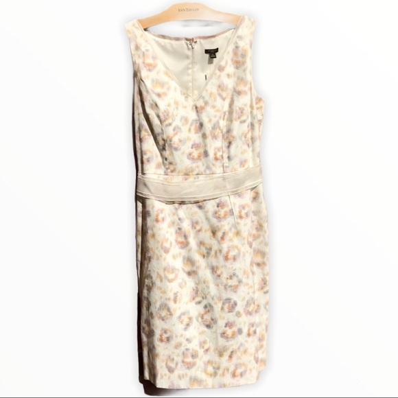 Ann Taylor beige linen dress - Picture 7 of 7